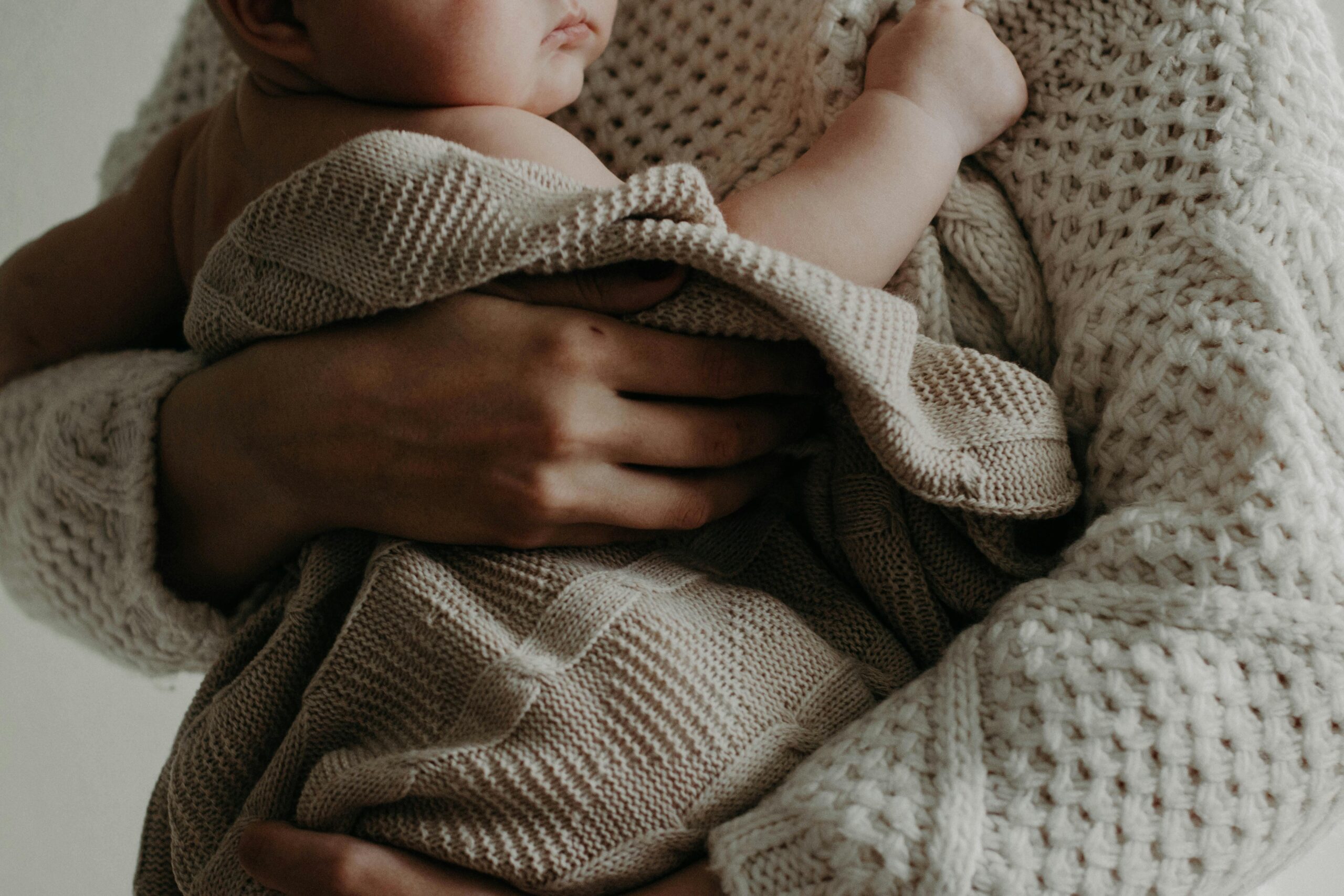 A Importância do Sono para Mães e Bebês Estratégias para uma Noite Tranquila
