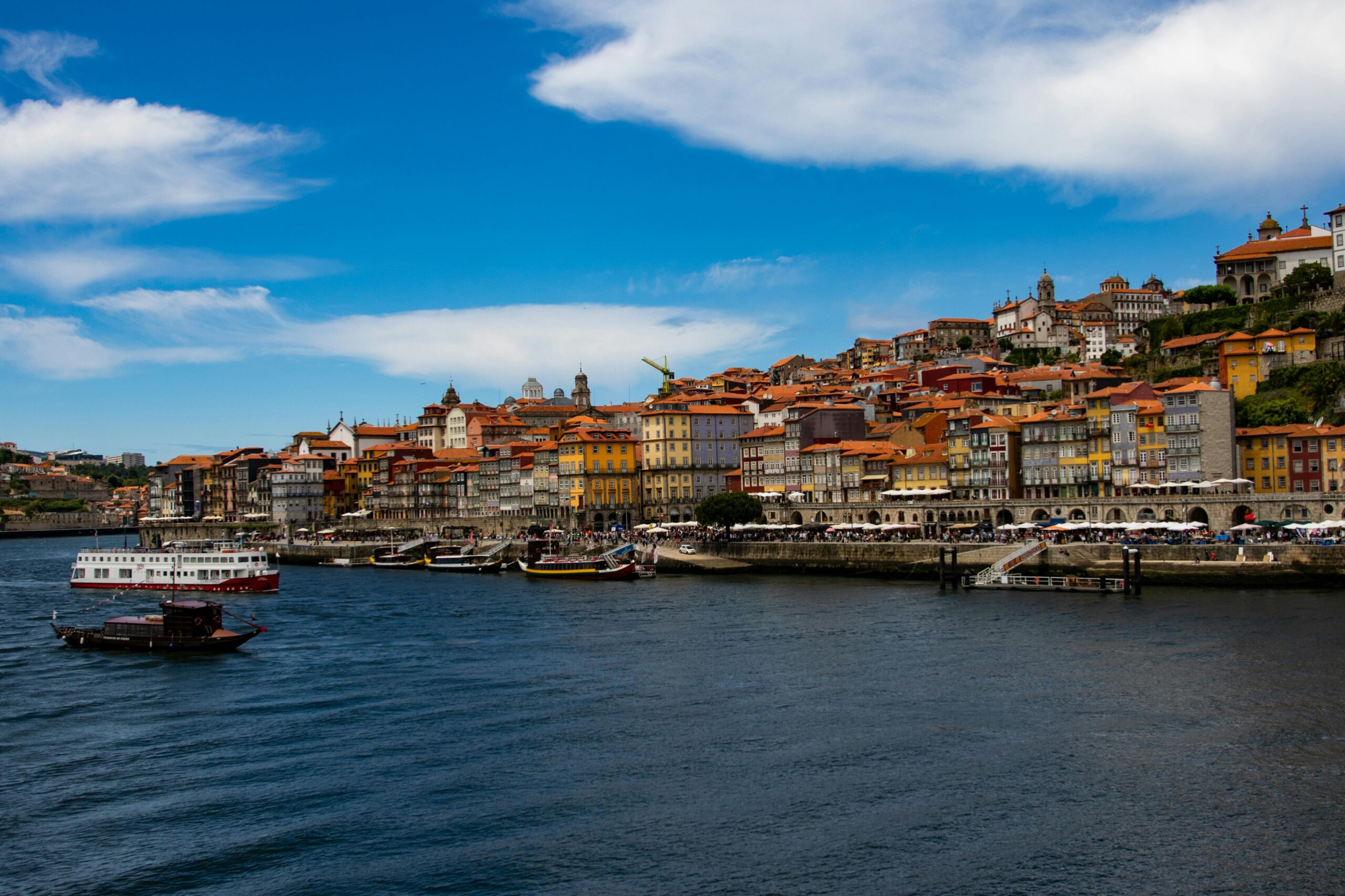 Encontre Portugal o site onde você encontra tudo sobre Portugal